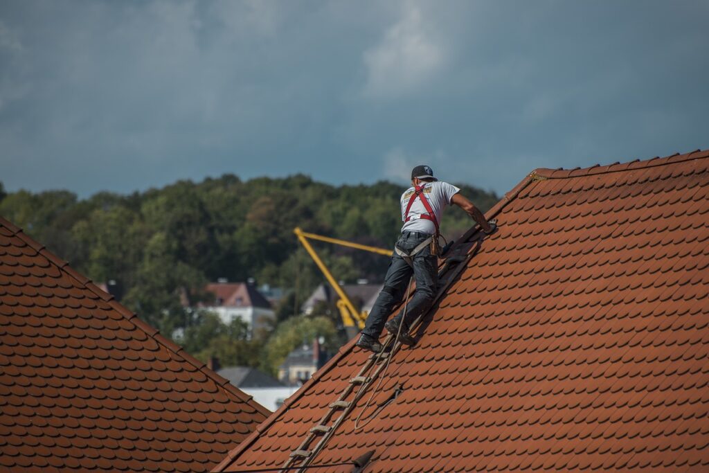 Experienced roofing team working on a roof in Kingston Springs, TN